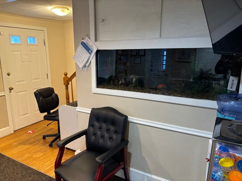 More Photos Of 306 Main St, Wilmington Medical For Sale