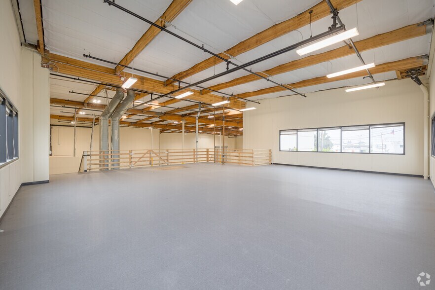 More Photos Of 9848 Firestone Blvd, Downey Unknown For Lease