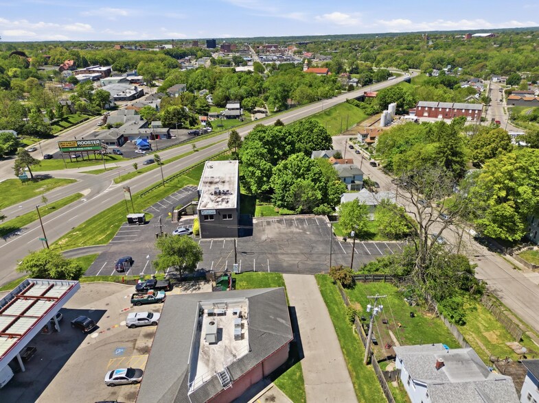 More Photos Of 1240 E Main St, Springfield Office For Sale