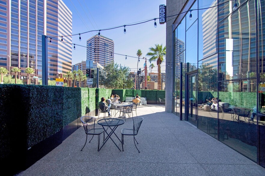 More Photos Of 2828 N Central Ave, Phoenix Loft Creative Space For Sale