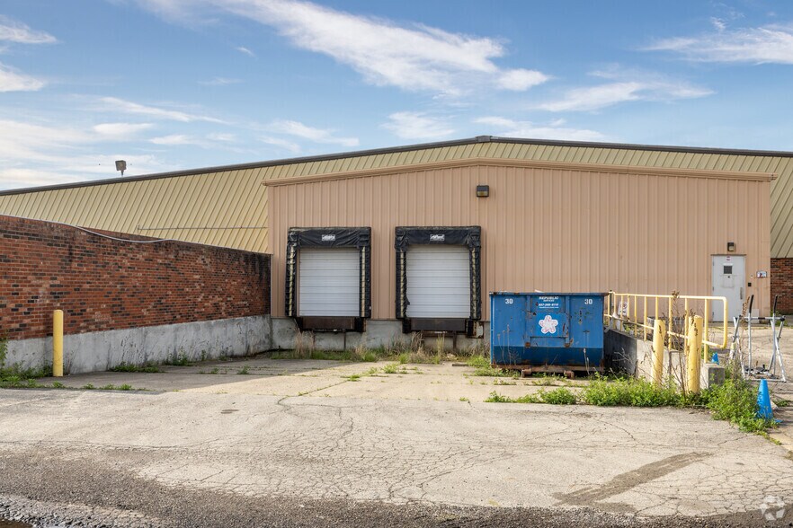 Primary Photo Of 8641 Washington Church Rd, Miamisburg Warehouse For Sale