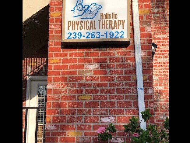 More Photos Of 501 Goodlette Rd, Naples Office For Lease