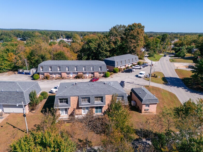 More Photos Of 306 N Main St, Lexington Apartments For Sale