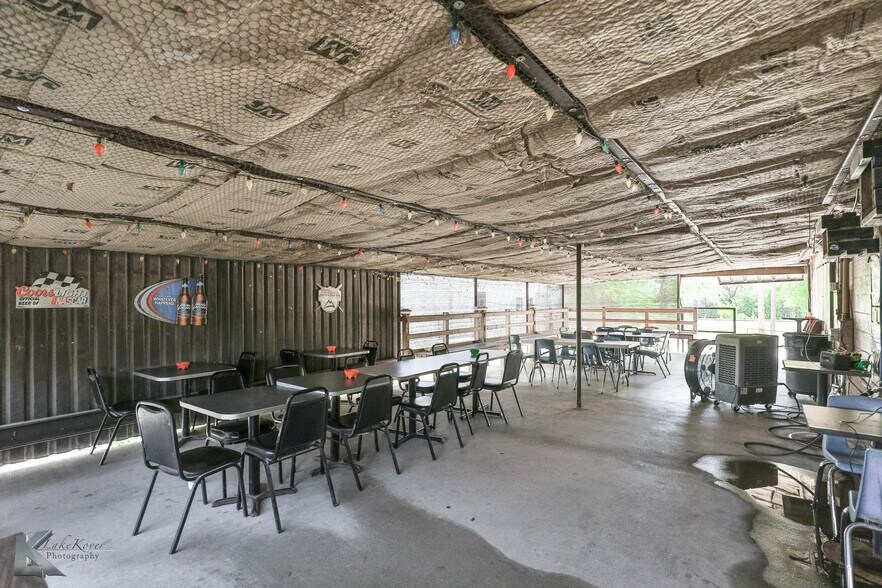 More Photos Of 1841 S Treadaway Blvd, Abilene Industrial For Sale