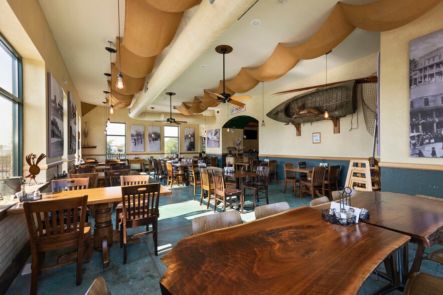 More Photos Of 200 W Milwaukee St, Jefferson Restaurant For Sale