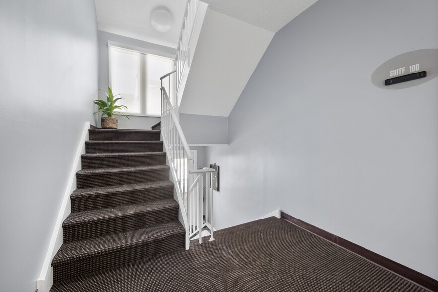 More Photos Of 538 Street Rd, Southampton Office For Lease