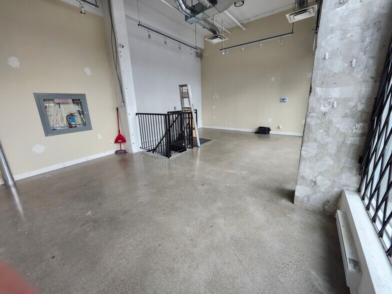 More Photos Of 1205 Queen St W, Toronto Apartments For Lease