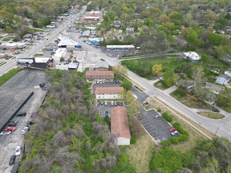 More Photos Of 3930-3950 N Cherry St, Kansas City Apartments For Sale