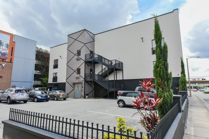 More Photos Of 62 W Colonial Dr, Orlando Apartments For Lease
