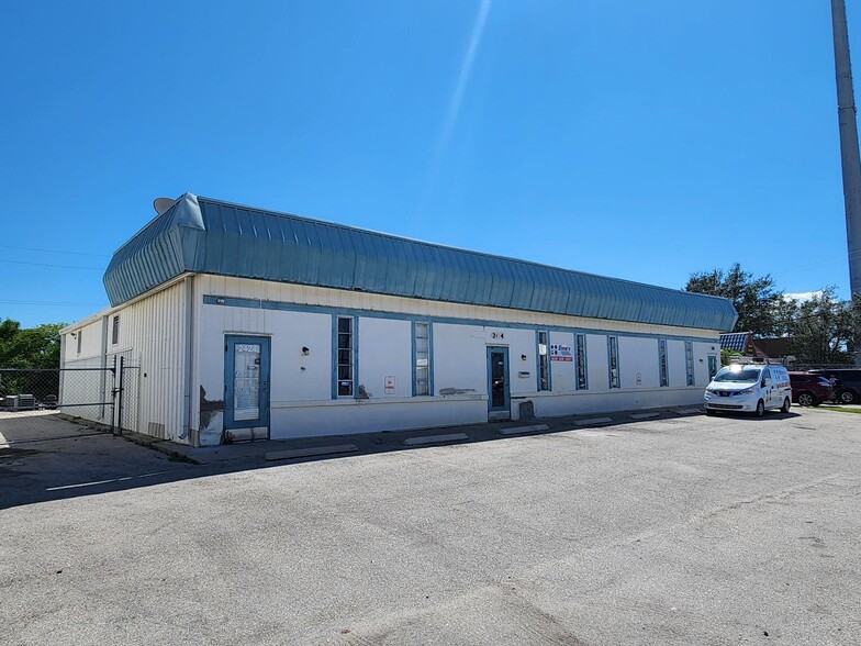 Primary Photo Of 2416-2424 Kirkwood Ave, Naples Industrial For Lease