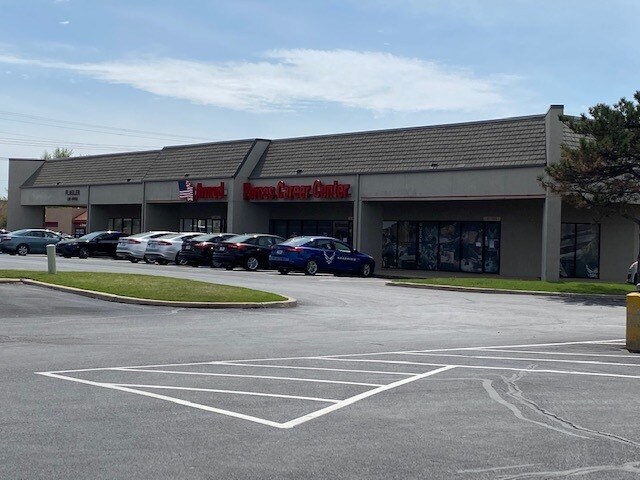 More Photos Of 3717-3737 W Main St, Norman Unknown For Lease