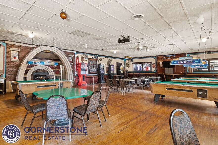 More Photos Of 628 E Richards St, Douglas Hotel For Sale