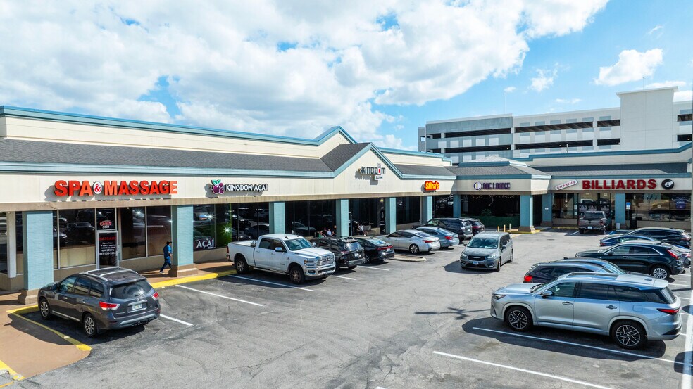 More Photos Of 5600-5752 International Dr, Orlando Unknown For Lease