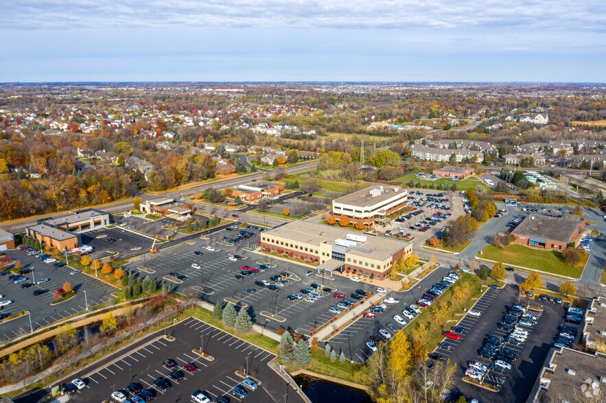 More Photos Of 15655 37th Ave N, Plymouth Medical For Lease