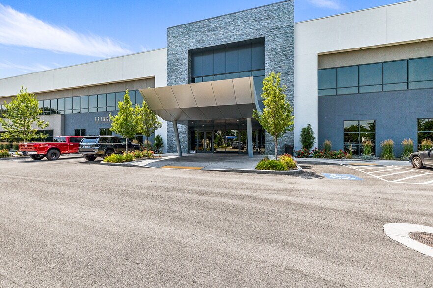 More Photos Of 3015 E Goldstone Dr, Meridian Medical For Lease