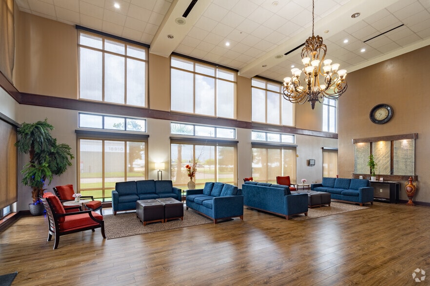 More Photos Of 16931 Texas Ave, Webster Hotel For Sale