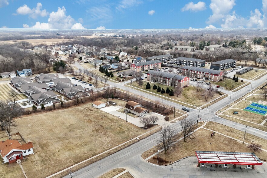 More Photos Of 3161 SE 22nd St, Des Moines Office For Sale