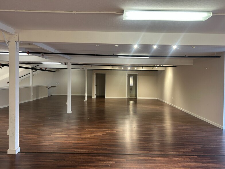 More Photos Of 25 43rd Ave, San Mateo Storefront For Lease