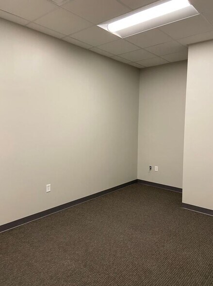 More Photos Of 3216 Napier Park, Shavano Park Medical For Lease