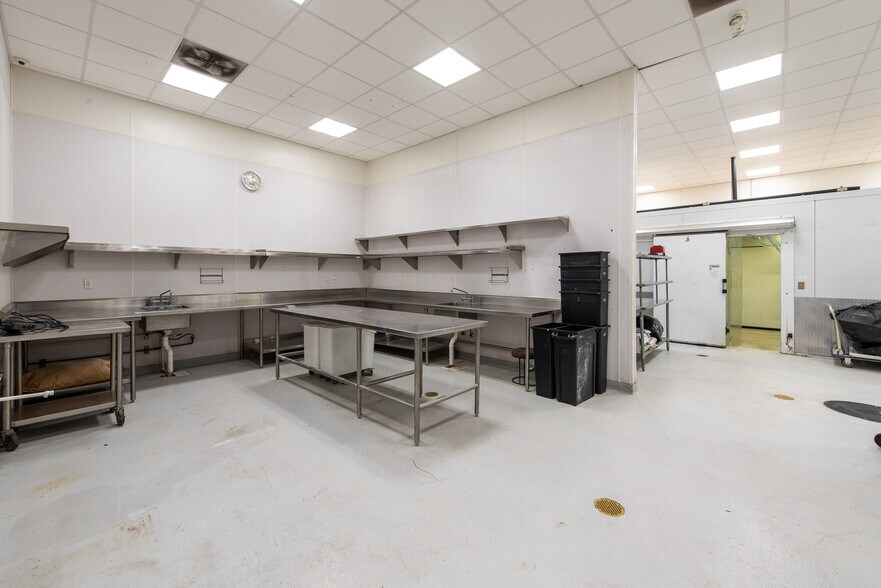 More Photos Of 2230 NW 2nd Ave, Miami Restaurant For Lease