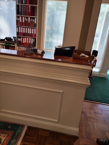 More Photos Of 52 New Orleans Rd, Hilton Head Island Office For Sale