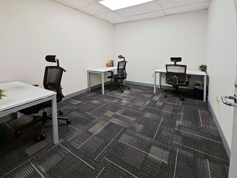 More Photos Of 555 Andover Park W, Tukwila Coworking Space