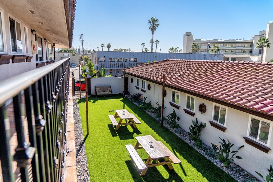 More Photos Of 785 Seacoast Dr, Imperial Beach Hotel For Sale