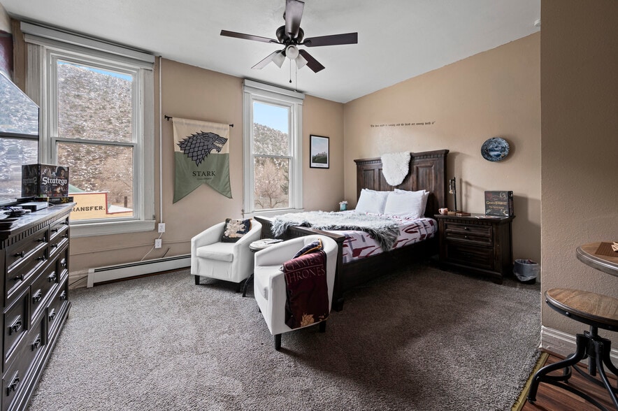 More Photos Of 502 Main Street, New Castle Hotel For Sale