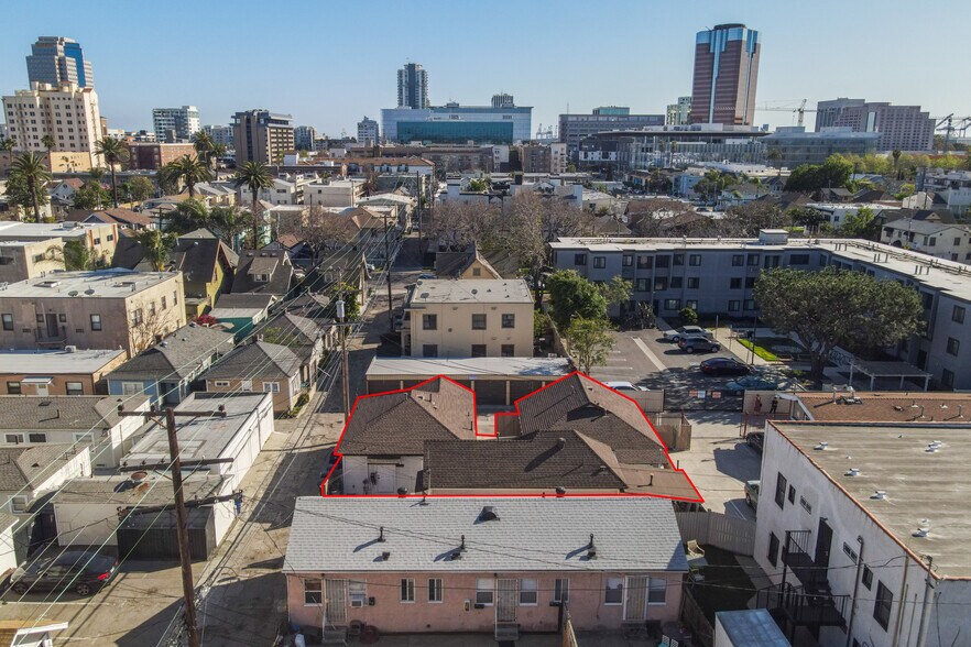 Primary Photo Of 531 N Virginia Ct, Long Beach Apartments For Sale