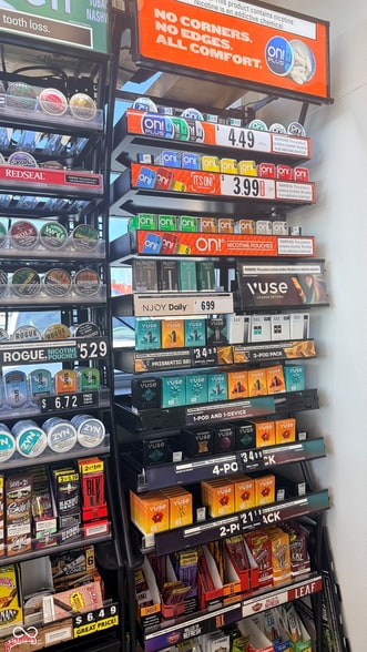More Photos Of 606 Shirlee St, Vincennes Service Station For Sale