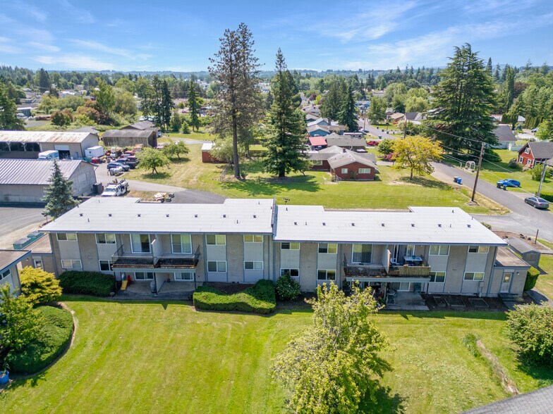 More Photos Of 1933-1935 S Market Blvd, Chehalis Apartments For Sale