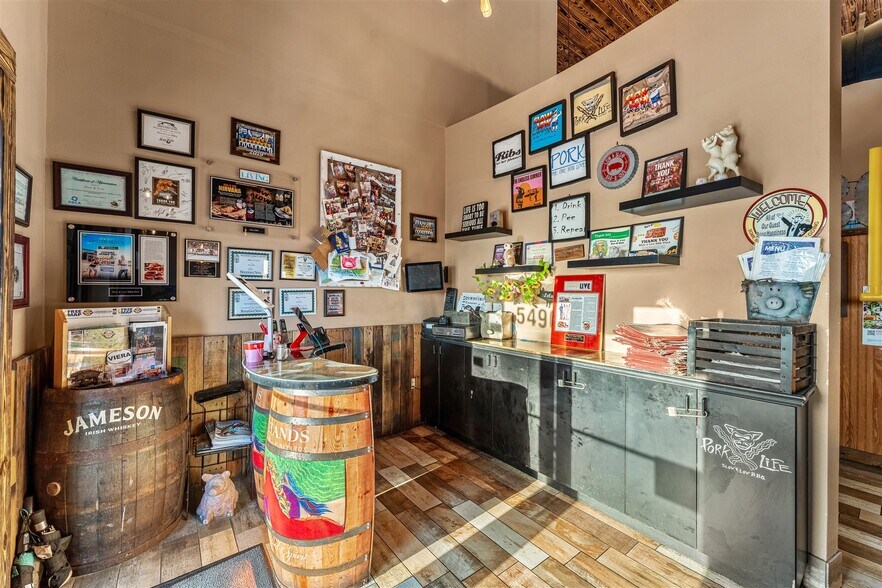 More Photos Of 5490 Stadium Pky, Melbourne Restaurant For Sale