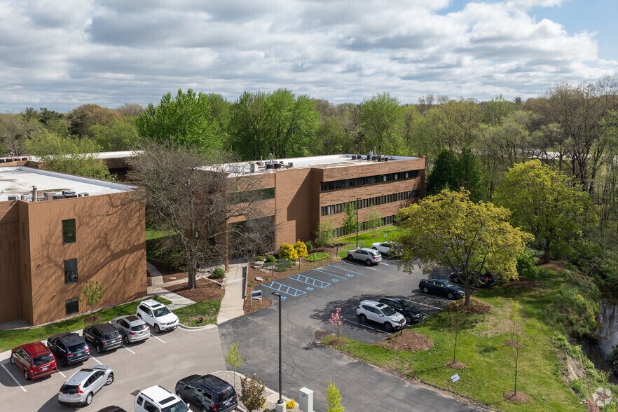 More Photos Of 2855 44th St SW, Grandville Medical For Lease