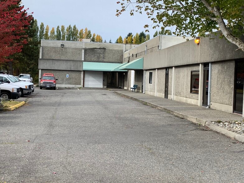 More Photos Of 2316 S State St, Tacoma Flex For Lease