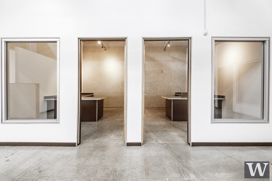More Photos Of 5655 W Adams Blvd, Los Angeles Warehouse For Lease