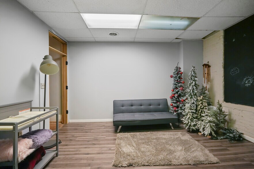 More Photos Of 38 E Main St, Shelby Storefront Retail Residential For Sale