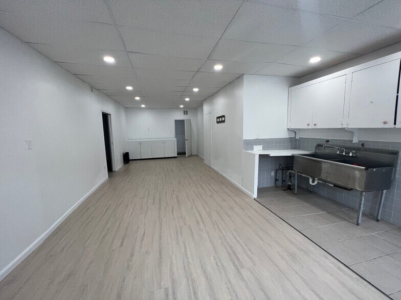 More Photos Of 36-15 164th St, Flushing Storefront Retail Office For Sale