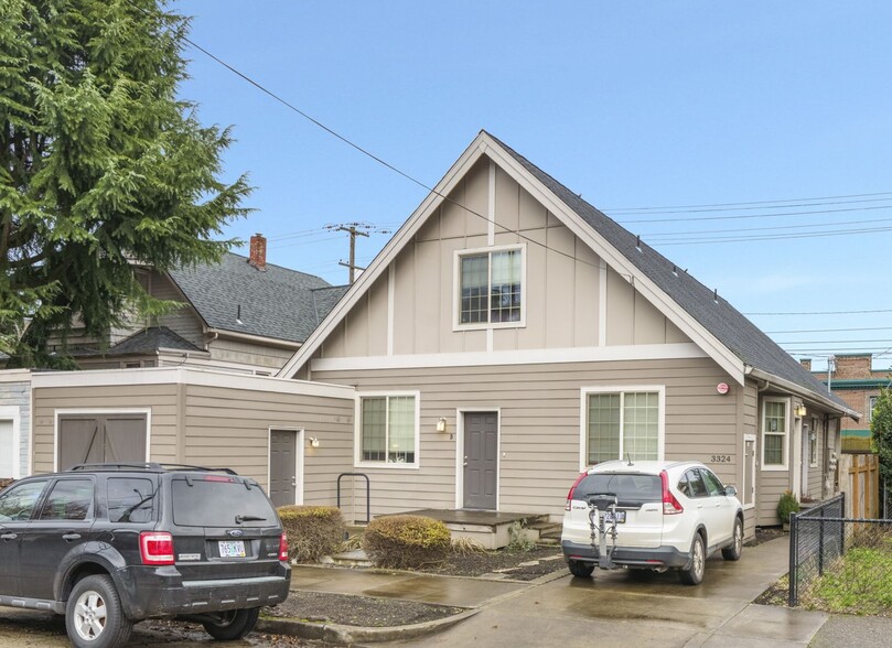 Primary Photo Of 3324 SE 11th Ave, Portland Apartments For Sale