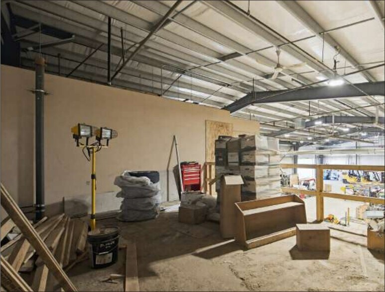 More Photos Of 13176 Lilley Dr, Maple Ridge Warehouse For Sale