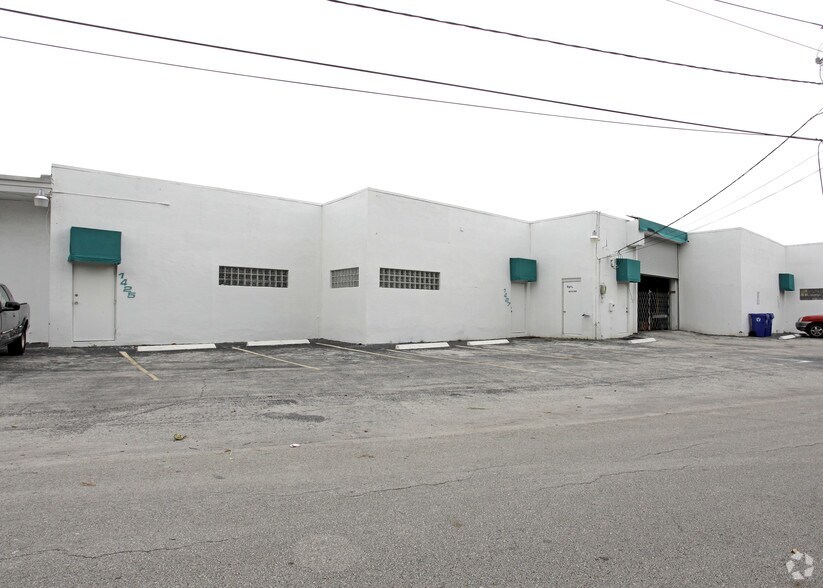 More Photos Of 1421-1439 NE 13th Ave, Fort Lauderdale Warehouse For Lease