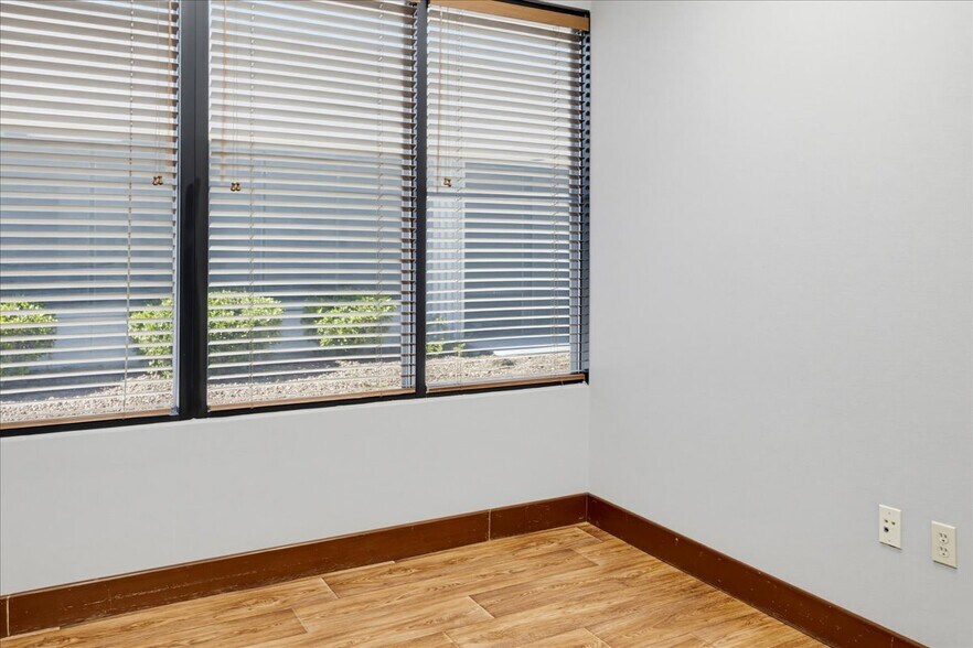 More Photos Of 4431 S Eastern Ave, Las Vegas Medical For Lease