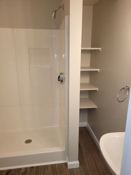 More Photos Of 500 Market St, Portsmouth Office For Sale