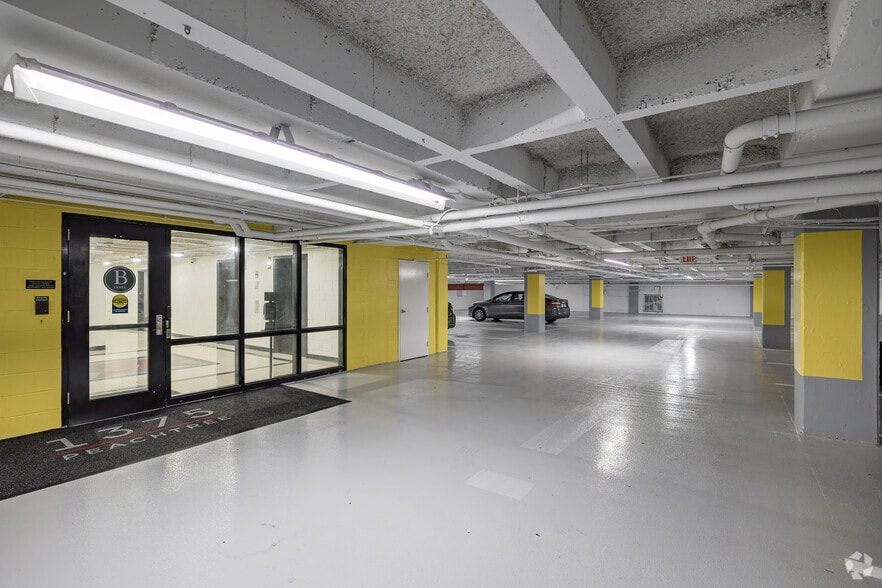 More Photos Of 1375 Peachtree St NE, Atlanta Office For Lease