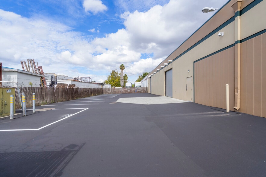More Photos Of 2505 Amaral Ct, Hayward Warehouse For Sale