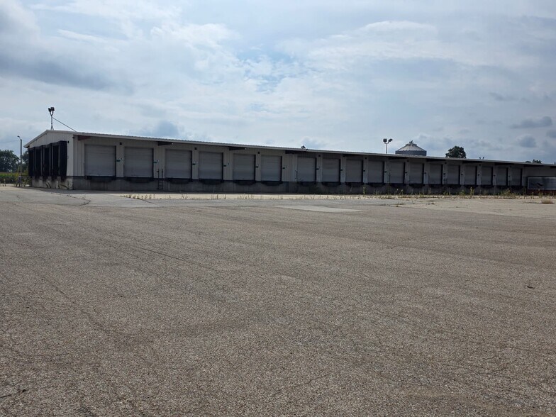 More Photos Of 700 NE Arch St, Atlanta Truck Terminal For Sale