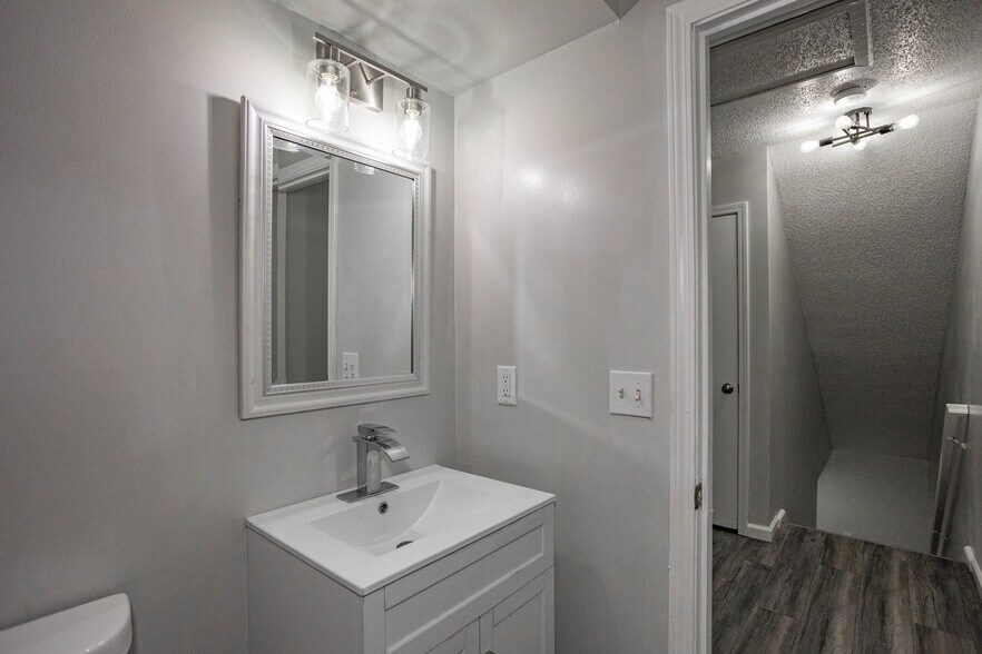 More Photos Of 3108 Eaton St, Kansas City Multifamily For Sale