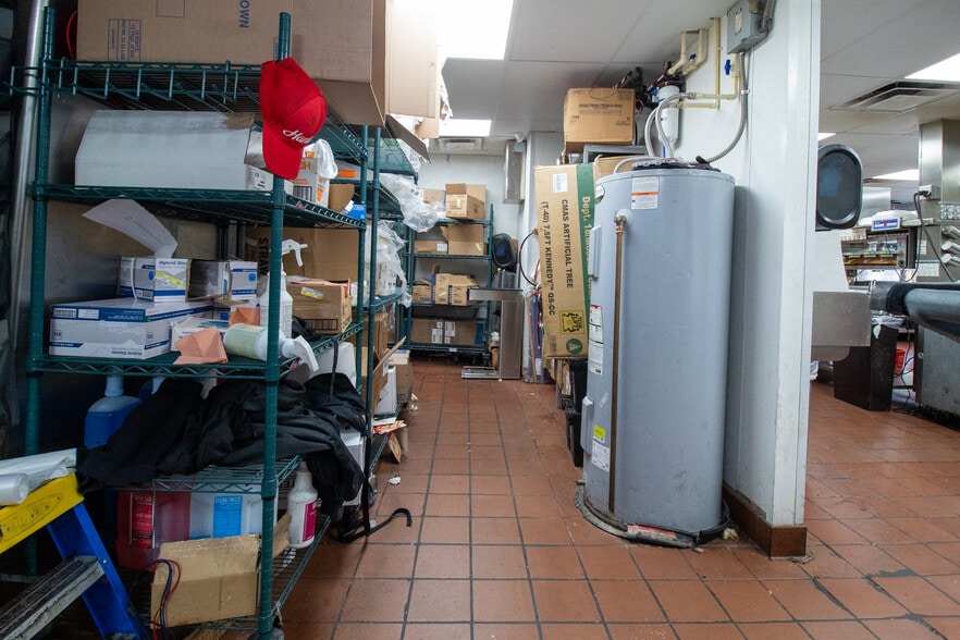 More Photos Of 504 W Vine St, Kissimmee Restaurant For Sale