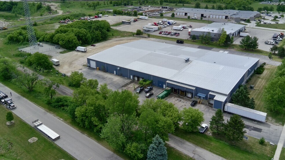 More Photos Of 3920 Kennedy Rd, Janesville Warehouse For Sale