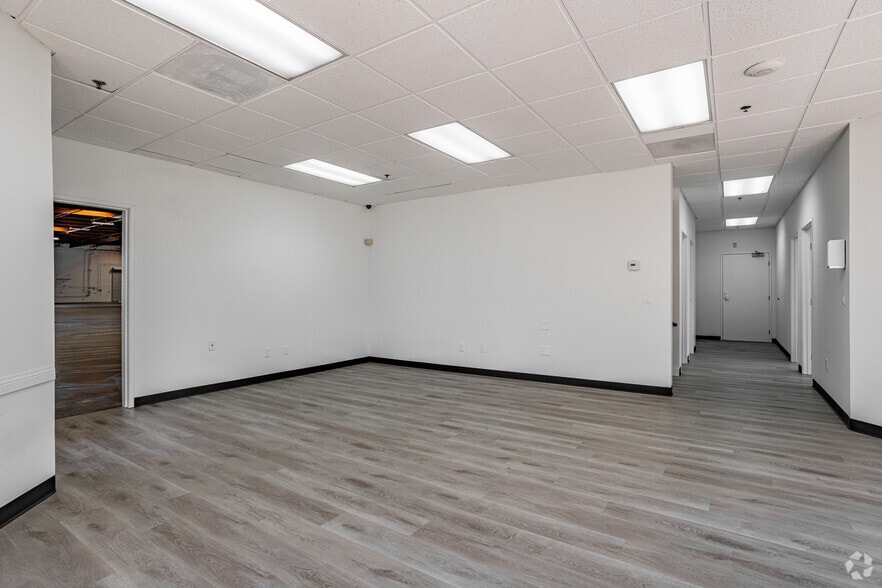 More Photos Of 1141 California Ave, Corona Warehouse For Sale