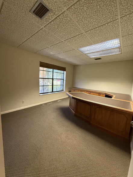 More Photos Of 1200-1260 S Federal Hwy, Boynton Beach Office For Lease